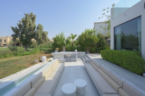 Villa en alquiler en Jumeirah Islands, Dubai, EAU 5 dormitorios, 585.29 m2 № 757514 - foto 23
