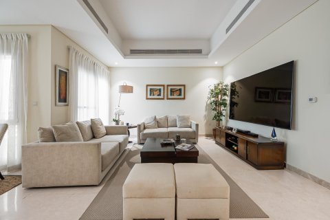 Vila u gradu Al Barsha, Dubai, UAE 4 spavaće sobe, 464.52 m2 Br. 757515 - Slika 6