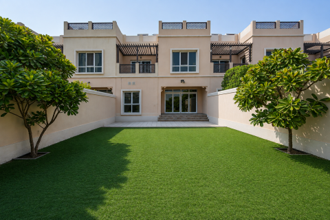 Vila u gradu Al Barsha, Dubai, UAE 4 spavaće sobe, 464.52 m2 Br. 757515 - Slika 1