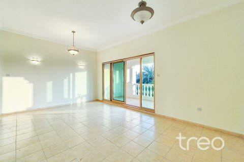 Vila v Jumeirah Islands, Dubai, SAE 4 ložnice, 483.1 m² Č.: 733422 - fotografie 3