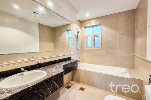Vila v Jumeirah Islands, Dubai, SAE 4 ložnice, 483.1 m² Č.: 733422 - fotografie 9