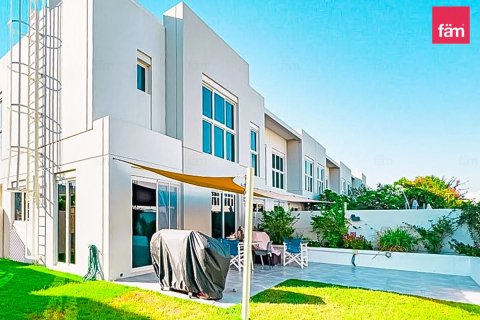 טאונהאוס ב Dubai, איחוד האמירויות 4 חדרי שינה, 322 מ