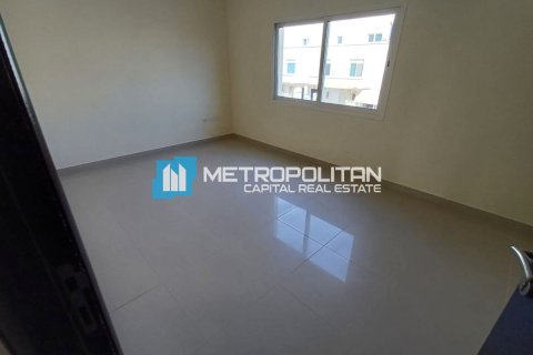 Vilă de vânzare în Al Reef, Abu Dhabi, EAU 5 dormitoare, 273.4 mp.  №651790 - poză 5