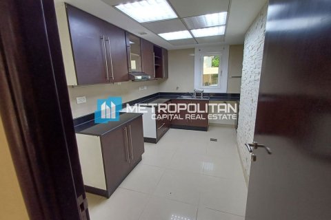Vilă de vânzare în Al Reef, Abu Dhabi, EAU 5 dormitoare, 273.4 mp.  №651790 - poză 15
