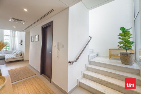Shtëpi në qytet në Dubai, Emiratet e Bashkuara Arabe 3 dhoma gjumi, 315.7 m2. № 635642 - Foto 7