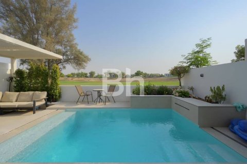 Rumah bandar di Jumeirah Golf Estates, Dubai, UAE 4 bilik tidur, 326 meter persegi № 643910 - foto 1