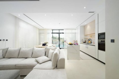 Rumah bandar di Jumeirah Golf Estates, Dubai, UAE 4 bilik tidur, 326 meter persegi № 643910 - foto 2