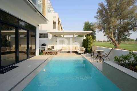 Rumah bandar di Jumeirah Golf Estates, Dubai, UAE 4 bilik tidur, 326 meter persegi № 643910 - foto 9