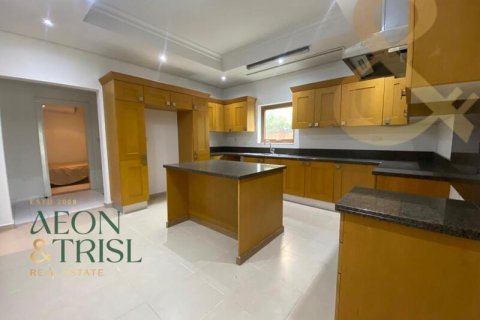 Villa sa Al Furjan, Dubai, UAE 5 silid-tulugan, 600 sq.m. № 648421 - larawan 1