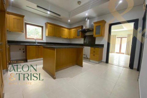 Villa sa Al Furjan, Dubai, UAE 5 silid-tulugan, 600 sq.m. № 648421 - larawan 5