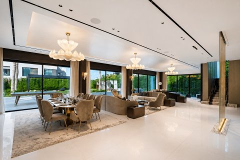 Villa in Al Barari, Dubai, UAE 6 bedrooms, 861.68 sq.m. № 754494 - photo 3