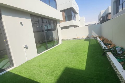 Villa in Dubai Land, UAE 3 bedrooms, 281.59 sq.m. № 754495 - photo 18