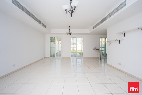Casa urbana para arrendamento em Dubai, EAU 3 quartos, 253.3 m2 № 754808 - foto 14