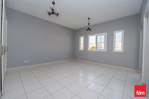 Casa urbana para arrendamento em Dubai, EAU 3 quartos, 253.3 m2 № 754808 - foto 13
