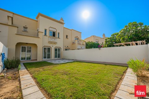 Casa urbana para arrendamento em Dubai, EAU 3 quartos, 253.3 m2 № 754808 - foto 22
