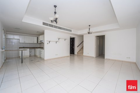 Casa urbana para arrendamento em Dubai, EAU 3 quartos, 253.3 m2 № 754808 - foto 11
