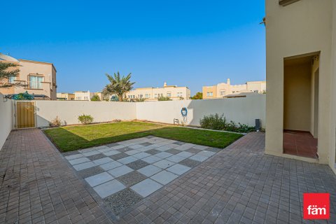 Casa urbana para arrendamento em Dubai, EAU 3 quartos, 253.3 m2 № 754808 - foto 18