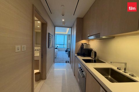 Apartment in Palm Jumeirah, Dubai, UAE 48.1 sq.m. № 754804 - photo 4