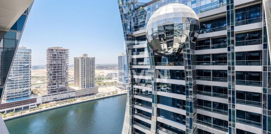 Apartament në Business Bay, Dubai, Emiratet e Bashkuara Arabe 1 dhomë, 84.73 m2. № 744444