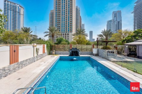 Vila di Dubai, UAE 4 bilik tidur, 501.5 meter persegi № 652230 - foto 28