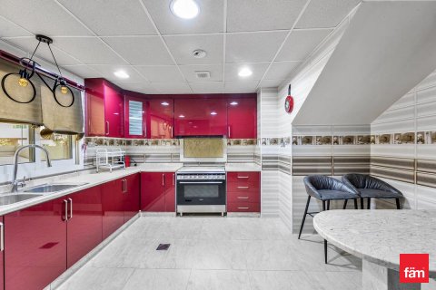 Vila di Dubai, UAE 4 bilik tidur, 501.5 meter persegi № 652230 - foto 7