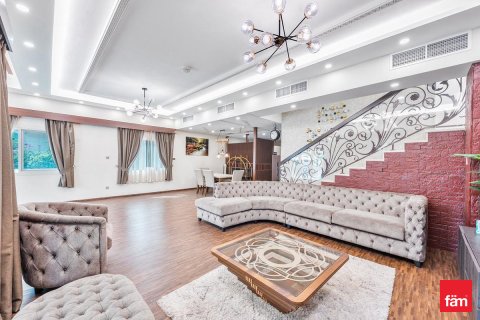 Vila di Dubai, UAE 4 bilik tidur, 501.5 meter persegi № 652230 - foto 3