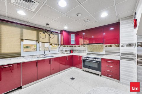 Vila di Dubai, UAE 4 bilik tidur, 501.5 meter persegi № 652230 - foto 6