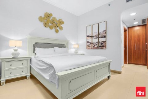 Apartment til leje i Downtown Dubai (Downtown Burj Dubai), Dubai, UAE 2 soveværelser, 133.3 kvm № 652232 - foto 10