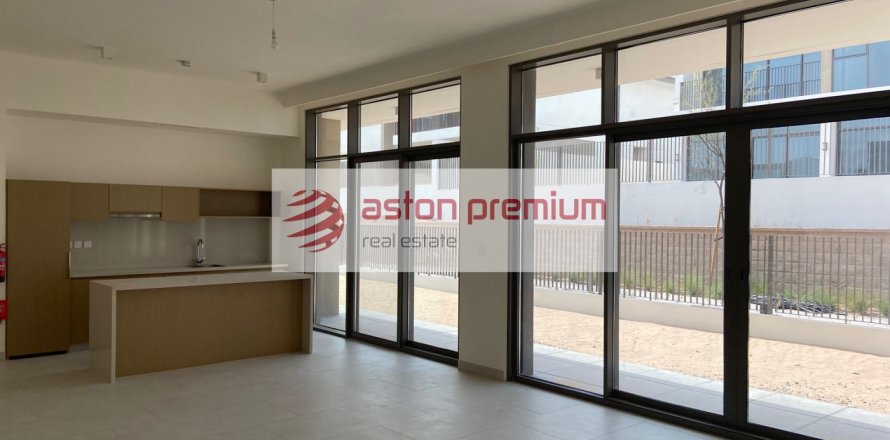 Villa sa Al Furjan, Dubai, UAE 4 silid-tulugan, 620 sq.m. № 634262