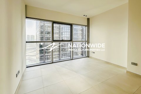 Apartmen di Abu Dhabi, UAE 3 bilik tidur, 142 meter persegi № 634258 - foto 1