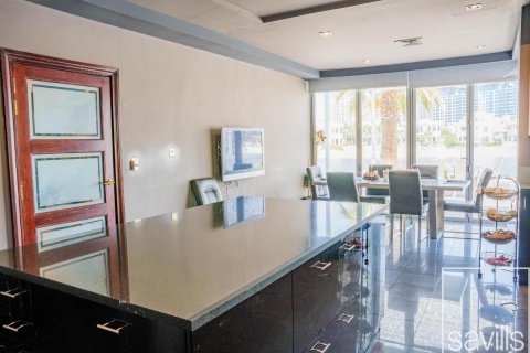 Palm Jumeirah, Dubai, UAE의 판매용 빌라 침실 6개, 1364.47제곱미터 번호 747111 - 사진 11