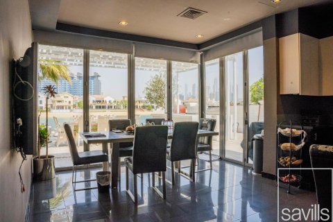Palm Jumeirah, Dubai, UAE의 판매용 빌라 침실 6개, 1364.47제곱미터 번호 747111 - 사진 12