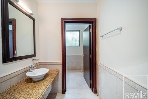 Vilë në Palm Jumeirah, Dubai, Emiratet e Bashkuara Arabe 4 dhoma gjumi, 720.46 m2. № 747108 - Foto 14