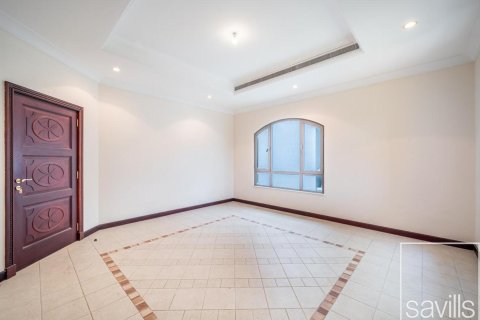 Vilë në Palm Jumeirah, Dubai, Emiratet e Bashkuara Arabe 4 dhoma gjumi, 720.46 m2. № 747108 - Foto 10