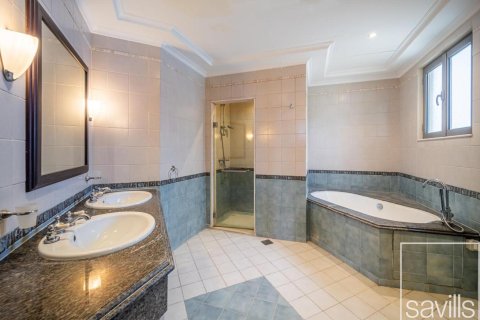 Vilë në Palm Jumeirah, Dubai, Emiratet e Bashkuara Arabe 4 dhoma gjumi, 720.46 m2. № 747108 - Foto 13