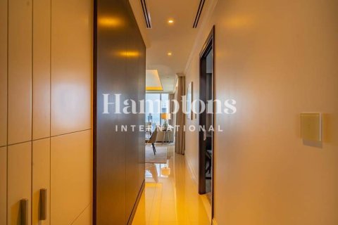 Huoneisto Downtown Dubai (Downtown Burj Dubai), Arabiemiraatit 2 makuuhuonetta, 148.83060600 m2 № 651258 - kuva 8