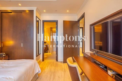 Huoneisto Downtown Dubai (Downtown Burj Dubai), Arabiemiraatit 2 makuuhuonetta, 148.83060600 m2 № 651258 - kuva 12