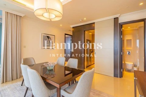 Huoneisto Downtown Dubai (Downtown Burj Dubai), Arabiemiraatit 2 makuuhuonetta, 148.83060600 m2 № 651258 - kuva 10
