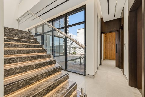 Huvila Al Badie, Sharjah, Arabiemiraatit 4 makuuhuonetta, 458.76 m2 № 748546 - kuva 13