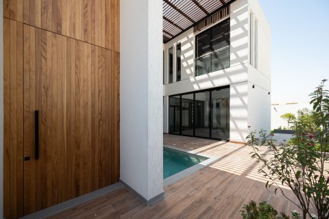 Huvila Al Badie, Sharjah, Arabiemiraatit 4 makuuhuonetta, 458.76 m2 № 748546 - kuva 3