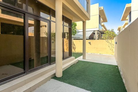 Снять в аренду таунхаус в DAMAC Hills (Akoya by DAMAC), Дубай, ОАЭ 3 спальни, 258.49м2, № 764377 - фото 23