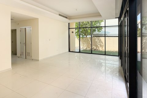 Снять в аренду таунхаус в DAMAC Hills (Akoya by DAMAC), Дубай, ОАЭ 3 спальни, 258.49м2, № 764377 - фото 4