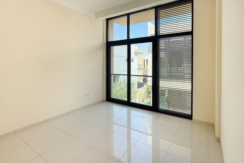 Снять в аренду таунхаус в DAMAC Hills (Akoya by DAMAC), Дубай, ОАЭ 3 спальни, 258.49м2, № 764377 - фото 7