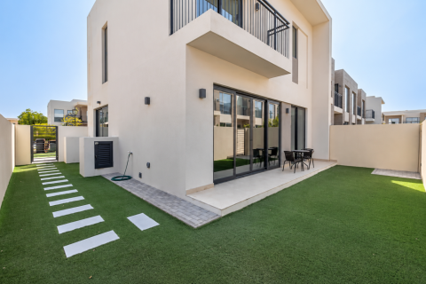 Řadový dům v Arabian Ranches 2, Dubai, SAE 4 ložnice, 220 m² Č.: 764408 - fotografie 2
