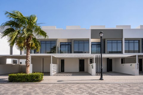 ویلا برای اجاره در Jumeirah Golf Estates، Dubai، امارات متحده عربی 4 خوابه ، 318.6 متر مربع ، شماره 764411 - تصویر 1