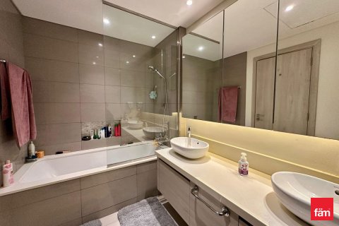 Lägenhet till försäljning i Dubai, UAE 3 sovrum, 162.2 kvm Nr. 678145 - fotografi 16