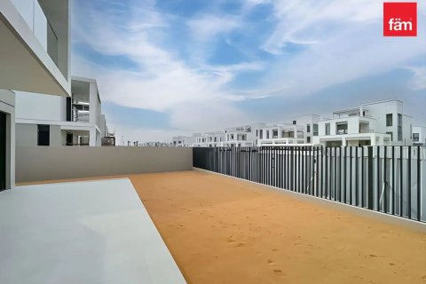 Villa sa Dubai, UAE 5 silid-tulugan, 455.4 sq.m. № 669827 - larawan 9