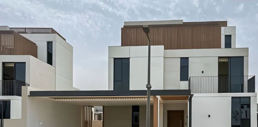 Villa sa Dubai, UAE 5 silid-tulugan, 455.4 sq.m. № 669827