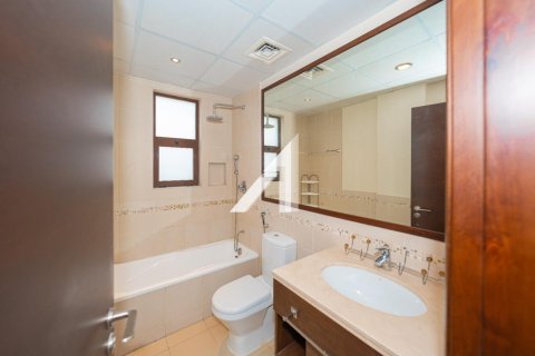 فيلا للإيجار في دبي، الإمارات العربية المتحدة 3 غرفة نوم ، 236 متر مربع ، رقم 681147 - صورة 14