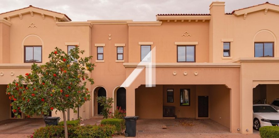 فيلا في دبي 3 غرفة نوم ، 236 متر مربع . ر قم 681147